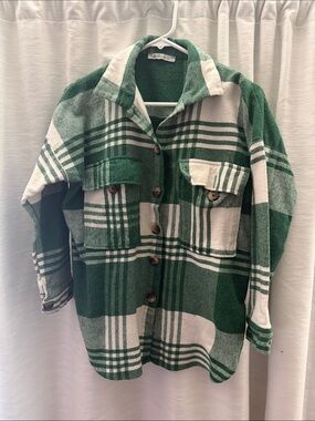 Green Plaid Button-Front Flannel